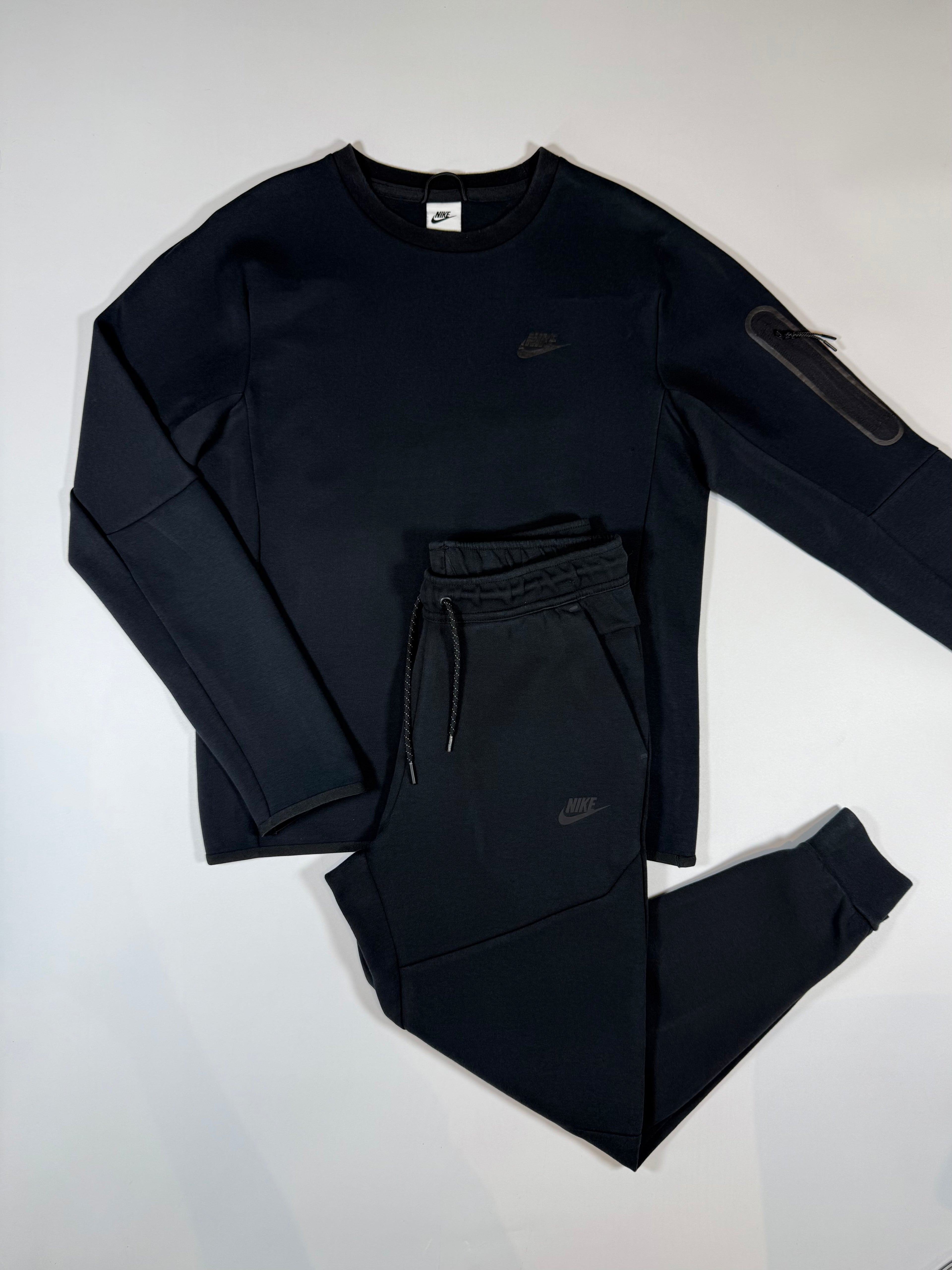Ensemble Nike Tech Noir Homme