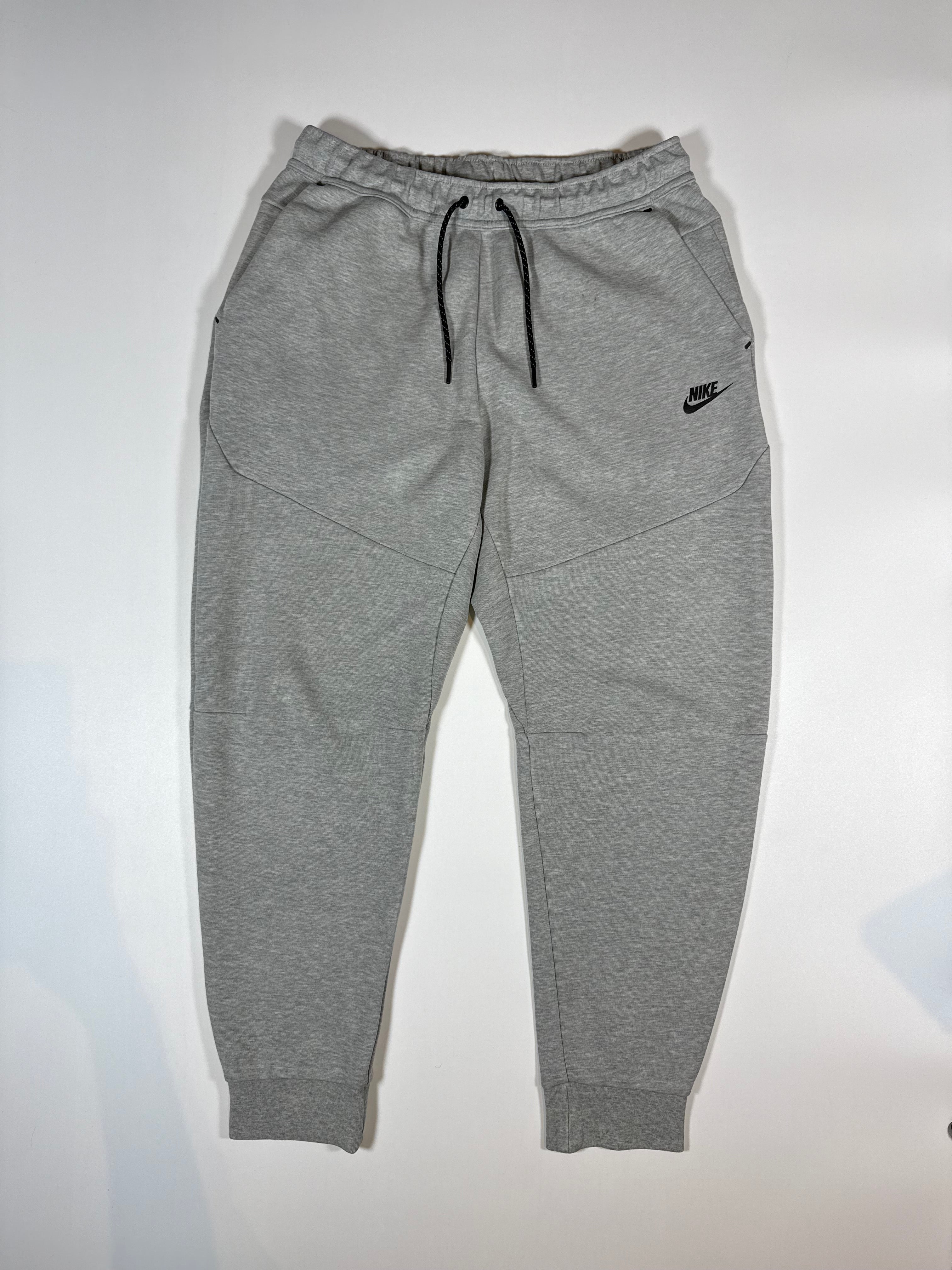 Ensemble Nike Tech Gris