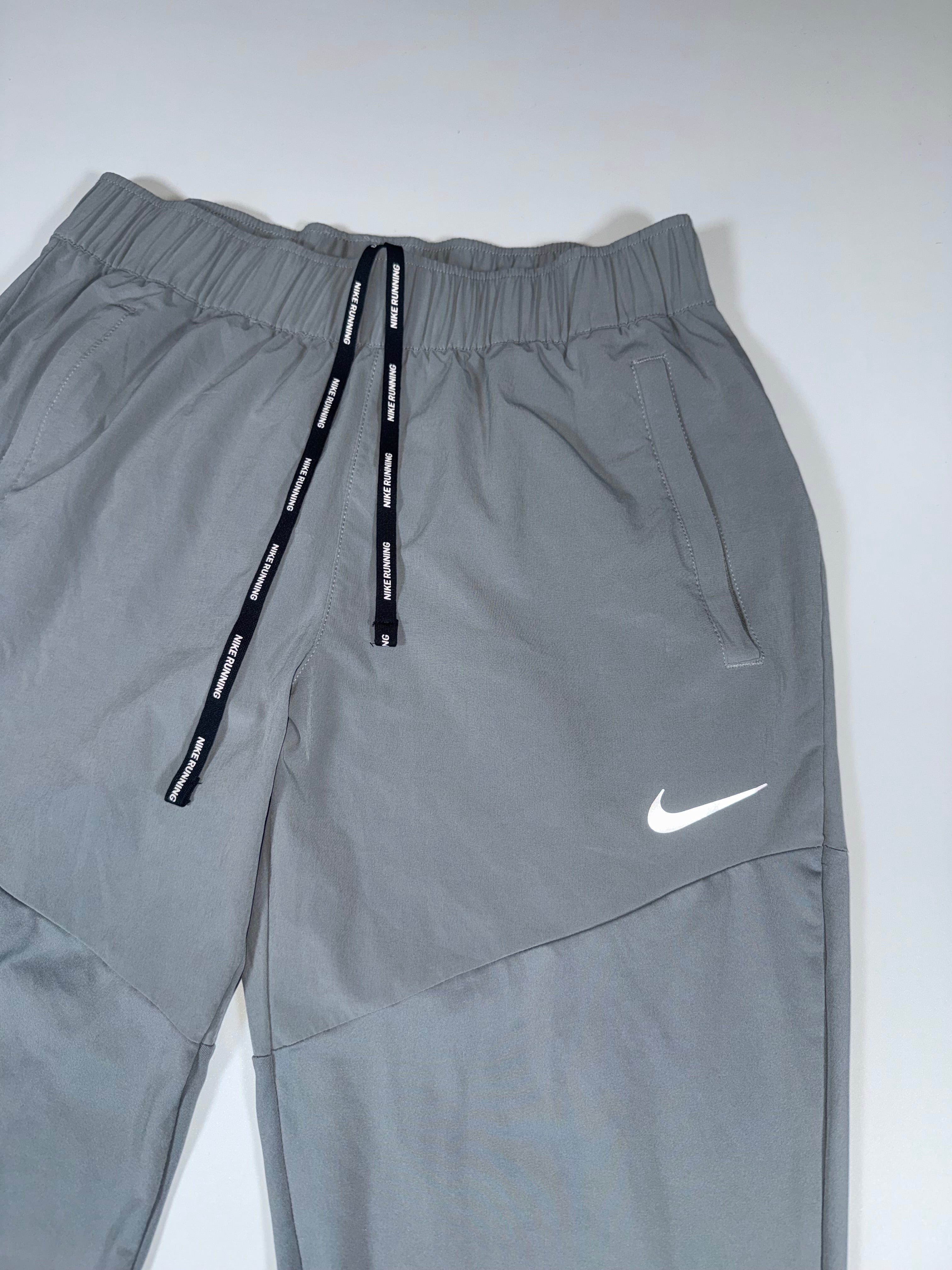 Bas Nike Running Essential Gris
