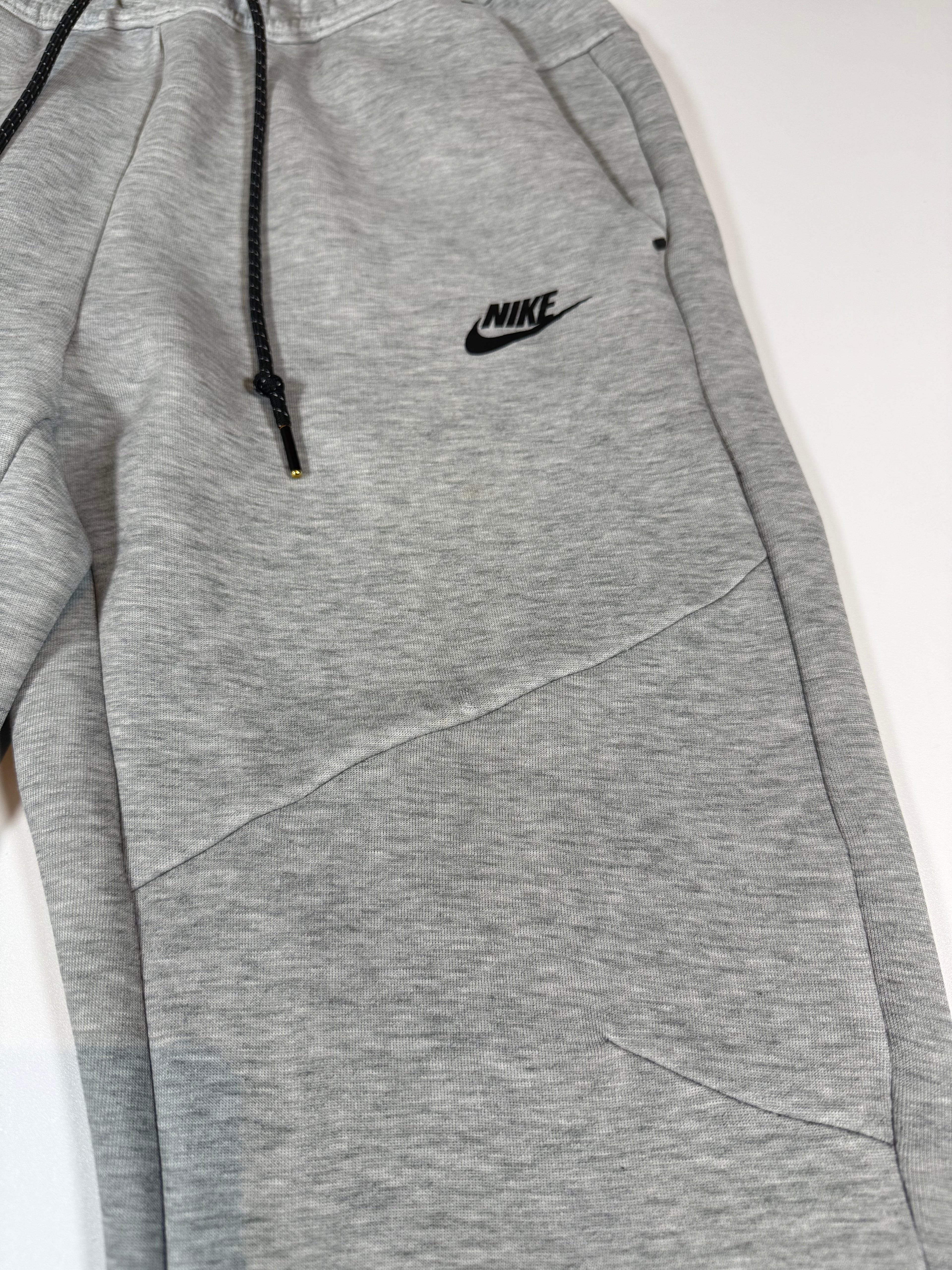 Jogging Nike Tech Gris Homme